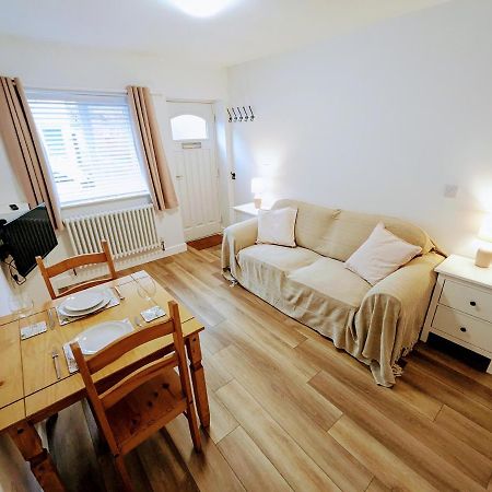 Blossom Holiday Lets - 94 Roseberry Cottages Guisborough Extérieur photo