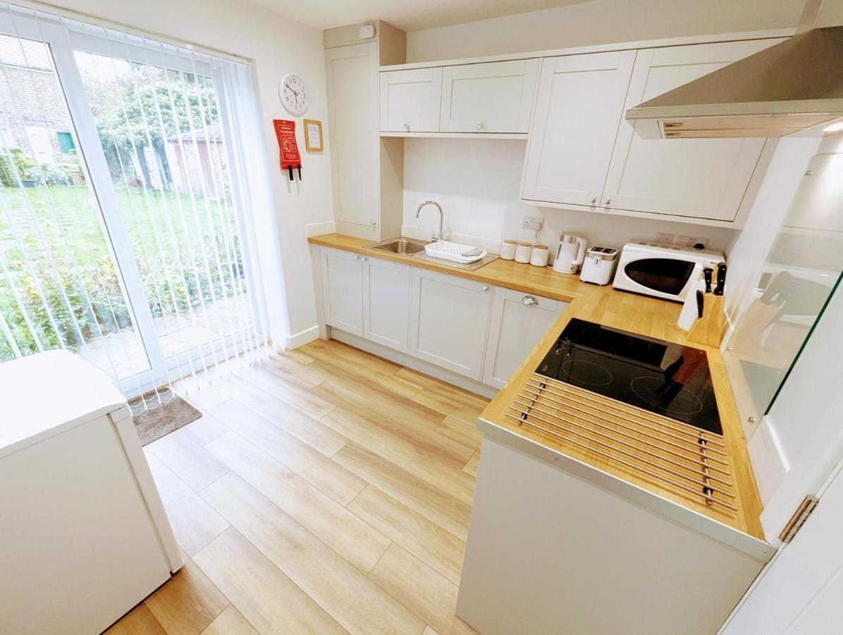 Blossom Holiday Lets - 94 Roseberry Cottages Guisborough Extérieur photo